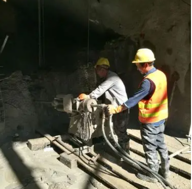 奎文水下抗分散灌浆料特点 水下不分散注浆料介绍