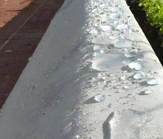 奎文硅烷浸渍涂料在混凝土保护中的应用